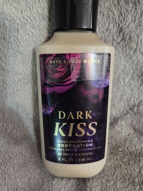 Bath & Body Works Dark Kiss Body Lotion - Purple & Black